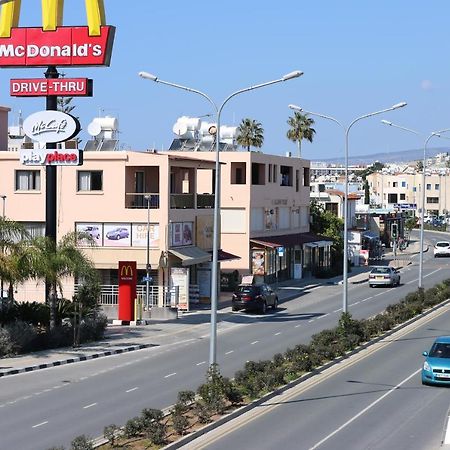 الشقق الفندقية بافوسفي  Kings Annex المظهر الخارجي الصورة